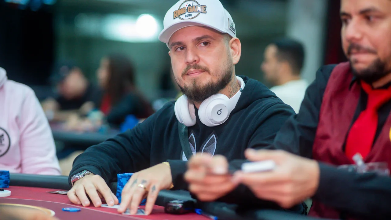 Alexsandro Nogueira Hits Nuts on Flop, Breaks Aces to Win Huge Pot at KSOP Circuit Amazônia