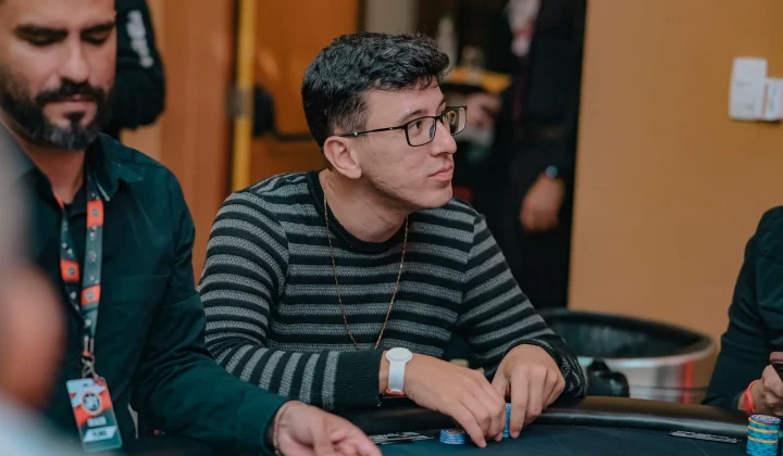 Daniel Noronha Dominates JPT Events, Securing Chip Lead in Super High Roller and Main Event Day 1F