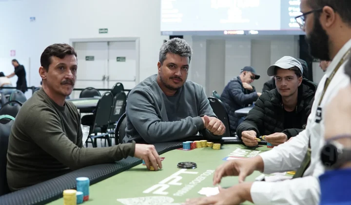 Pedro Bilhar Wins Massive Pot with Quadruple All-In JJ at Paraná Poker Tour Second Chance