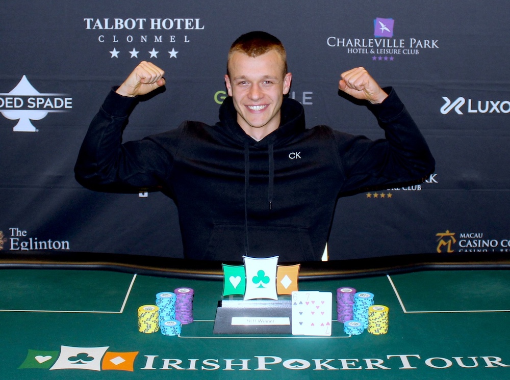Wiktor Weiner at a poker table, leading the France Poker Festival Main Event