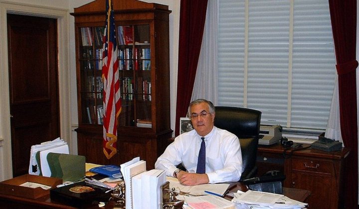 Barney Frank, Champion of Online Poker Legalization, Passes Away at 86