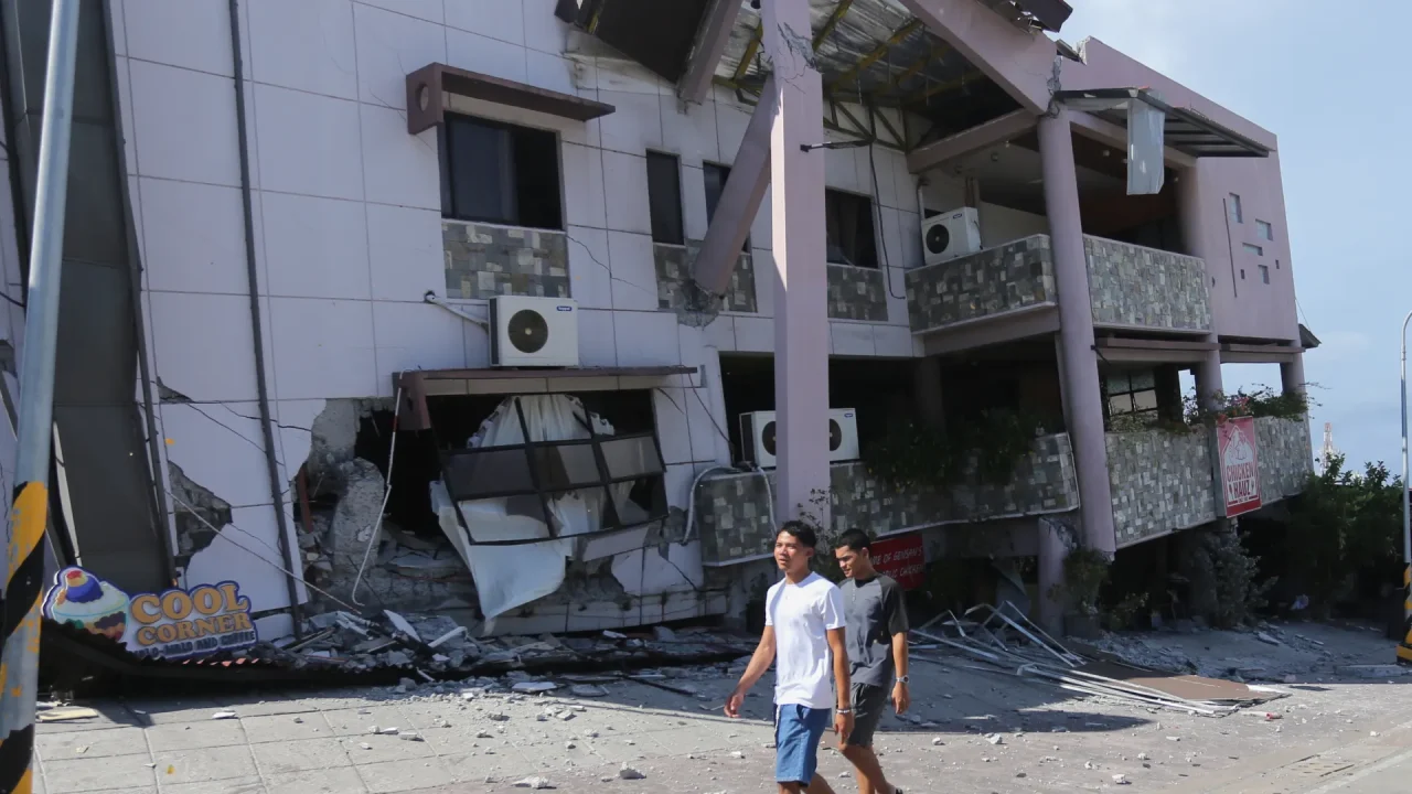 Philippines Earthquake: Rescue Efforts Intensify as Death Toll Reaches 37