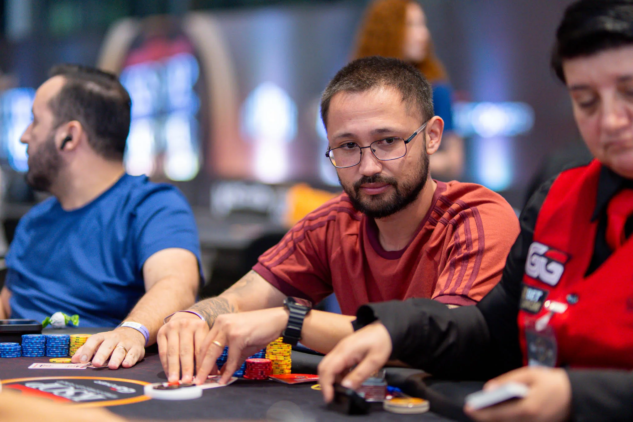 João Hayashi at a poker table