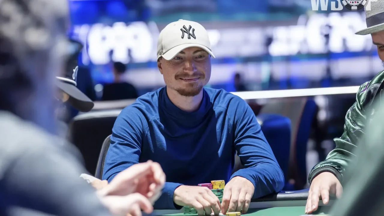 Brazilian Teams Advance in WSOP Tag Team Event, Brothers Lead the Pack