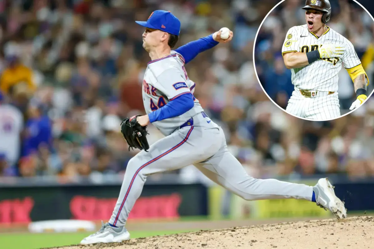New York Mets pitcher Austin Warren in uniform on the baseball field.
