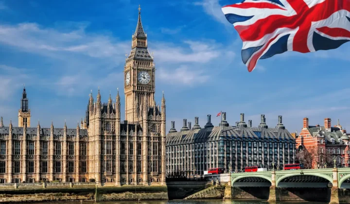 UK Considers Social Media Restrictions Impacting Gaming Apps