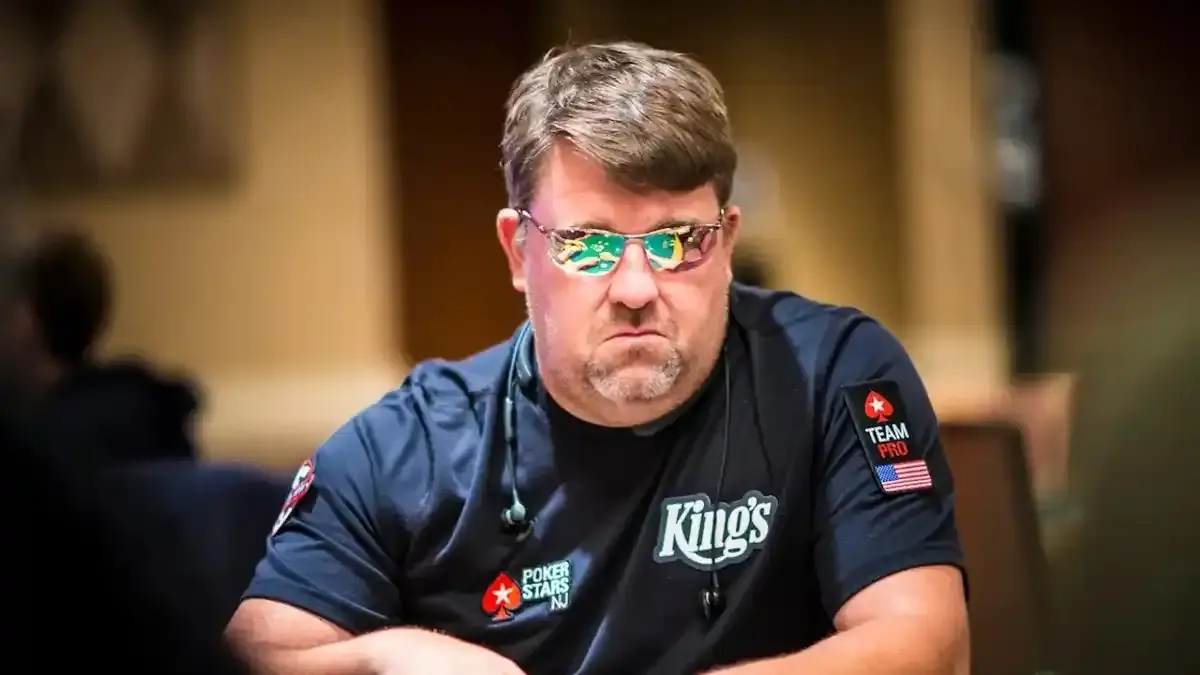 Moneymaker Advances to Day 3 of WSOP Main Event, While Ivey Exits Early