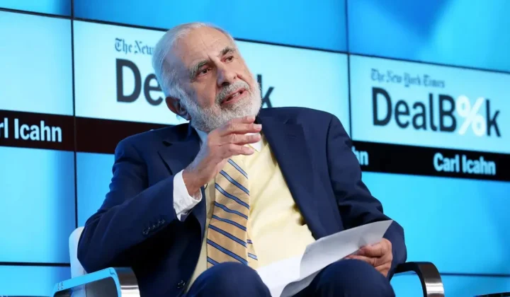 Carl Icahn Explores $33 Per Share Caesars Bid Amidst Financing Deadline