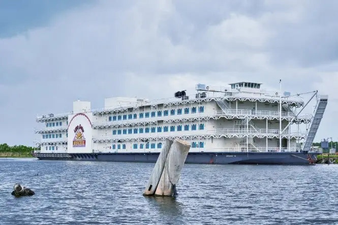 Former Casino Boat Finds New Life as Artificial Reef Off Alabama Coast
