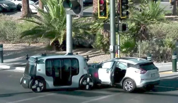 Zoox Robotaxi Crash on Las Vegas Strip Raises Safety Questions for Casino Visitors